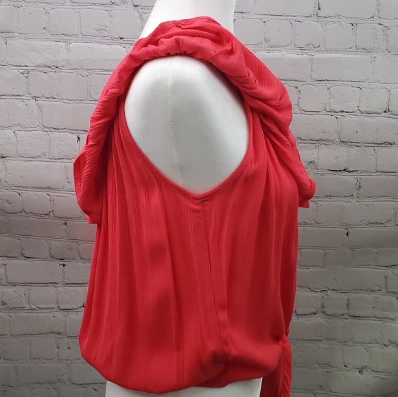 NWT Express Ruffle Off Shoulder Top - Picture 4 of 5